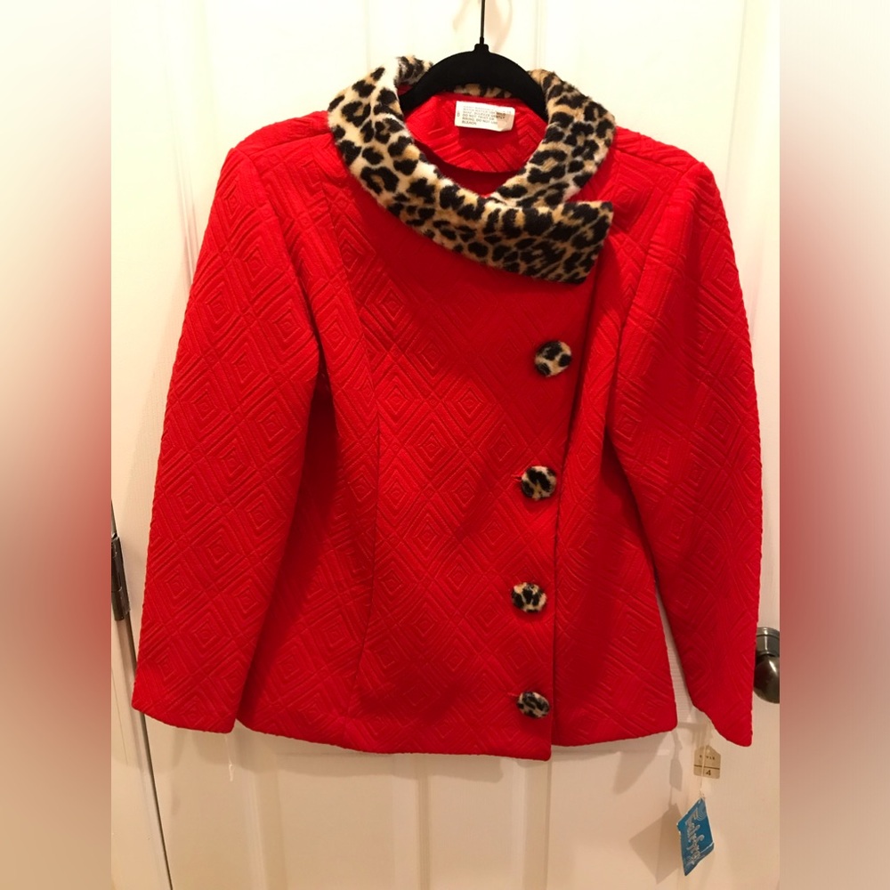 VINTAGE MIDCENTURY NEWwTAGS Red Leopard Trim 2 pc SKIRT SUIT mint cond! Size 14